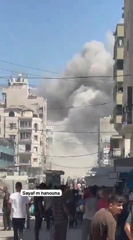 A violent raid targeting a residential building near the Sweidi al-Nasr neighborhood, west of Gaza City.