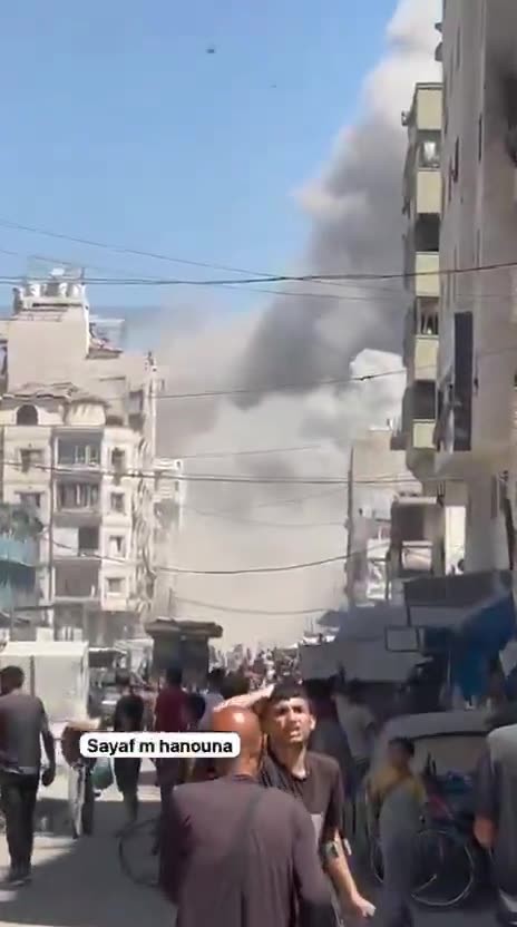 A violent raid targeting a residential building near the Sweidi al-Nasr neighborhood, west of Gaza City.