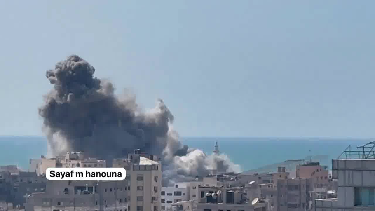After the Israeli army issued an evacuation warning, an Israeli Air Force strike leveled the Ghefari Tower on the coast of Gaza City