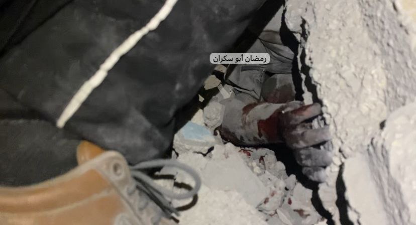 4 dead in initial toll in airstrike targeting building in Gaza City