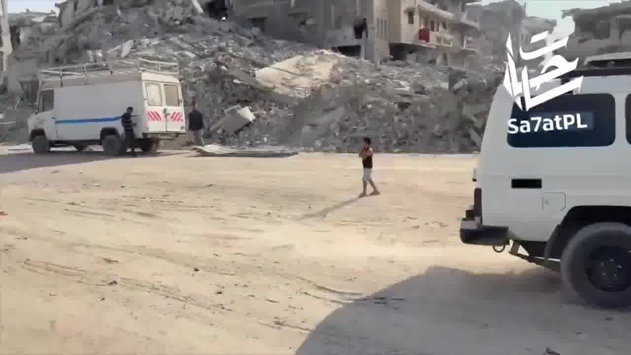 A team from the Red Cross, accompanied by Hamas operatives, crossed the Yellow Line into the Israeli army-controlled area east of Gaza City to search for the bodies of hostages