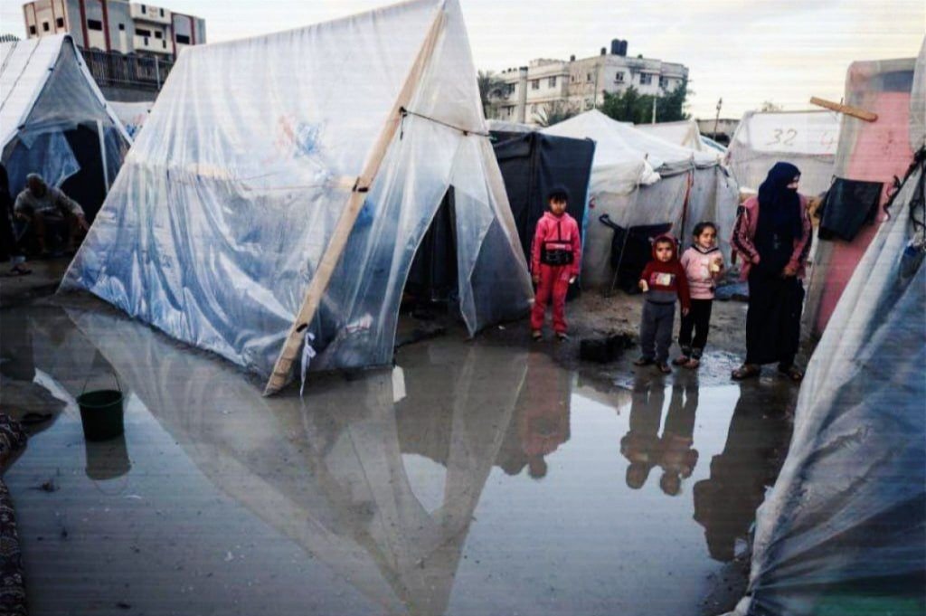 Gaza Municipality: The situation in Gaza is catastrophic due to the storms and the severe shortage of essential supplies.