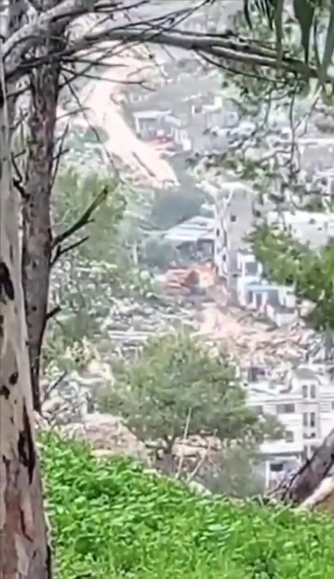 Bulldozers begin demolishing citizens' homes in the Al-Manshiya neighborhood of Nur Shams camp, east of Tulkarm city.