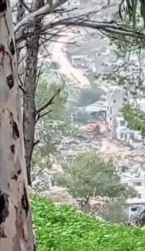 Bulldozers begin demolishing citizens' homes in the Al-Manshiya neighborhood of Nur Shams camp, east of Tulkarm city.