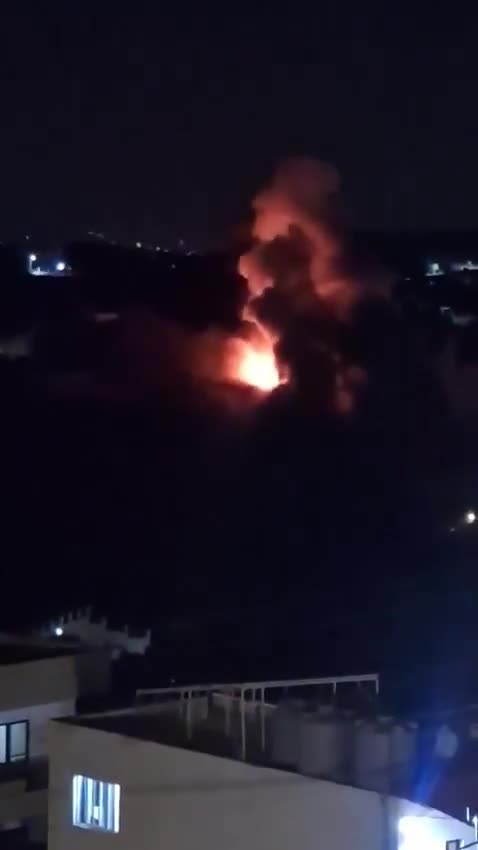 الغارات التي استهدفت المنزل المهدد في بلدة أنان قضاء جزين