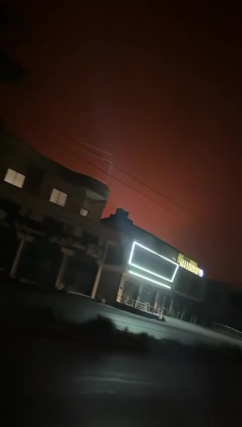 A series of Israeli airstrikes target the Masayleh and Marwaniyeh areas in the south.