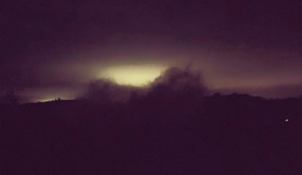 Israeli forces blew up a house in the Abra neighborhood, north of the town of Houla, at dawn today.