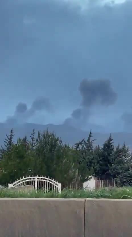 Israeli airstrikes targeting the outskirts of Shamshtar