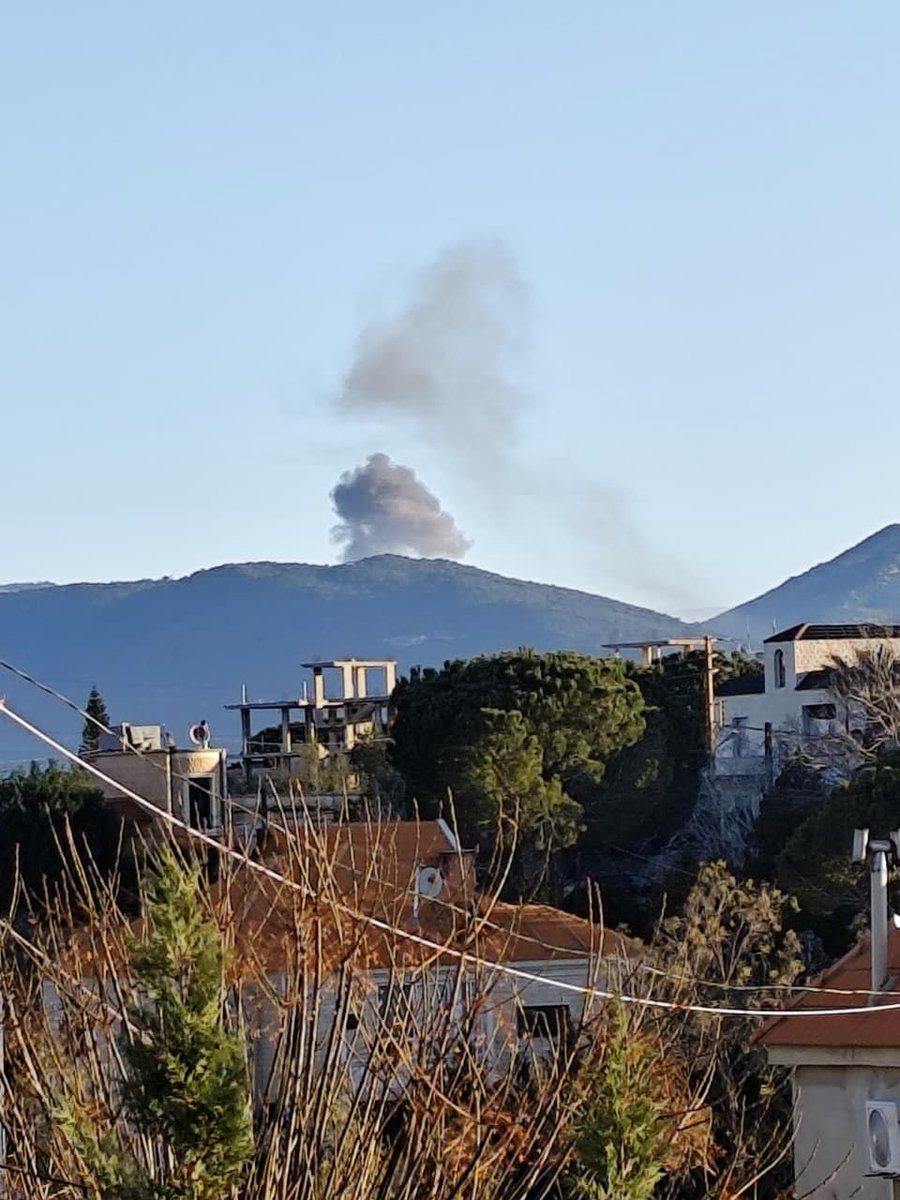 New Israeli airstrikes target the area between the towns of Al-Rayhan and Sajd for the second time.