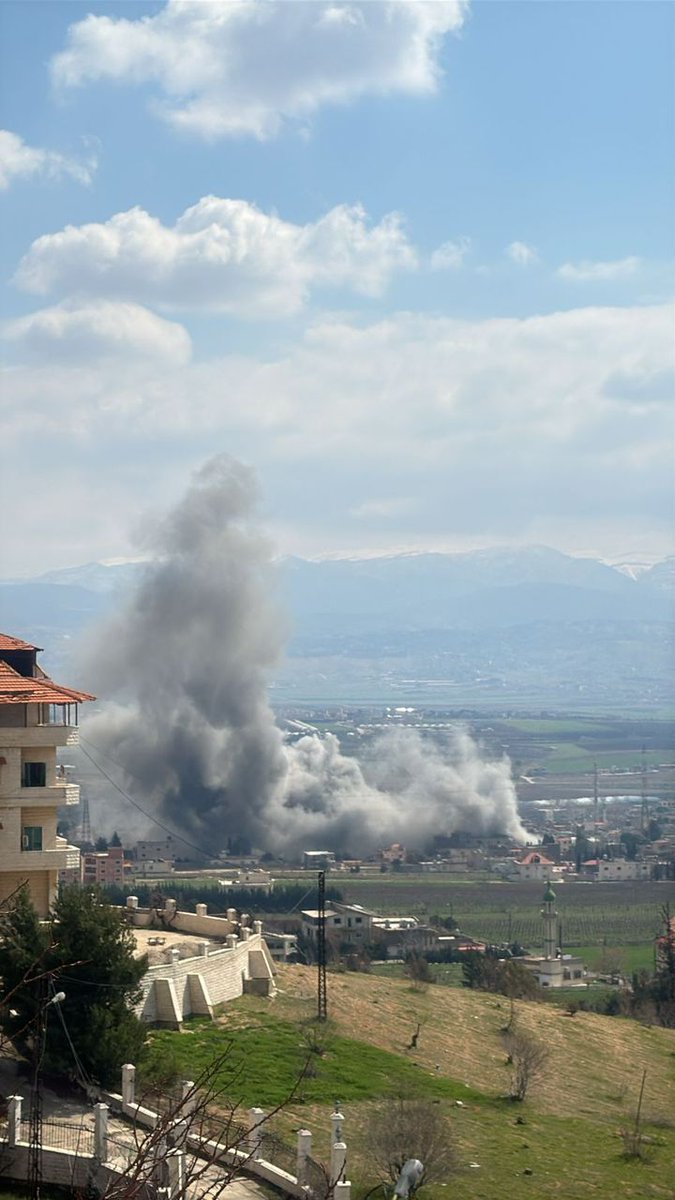 The Hawsh al-Rafqa area was targeted, and ambulance teams moved to the site of the attack.