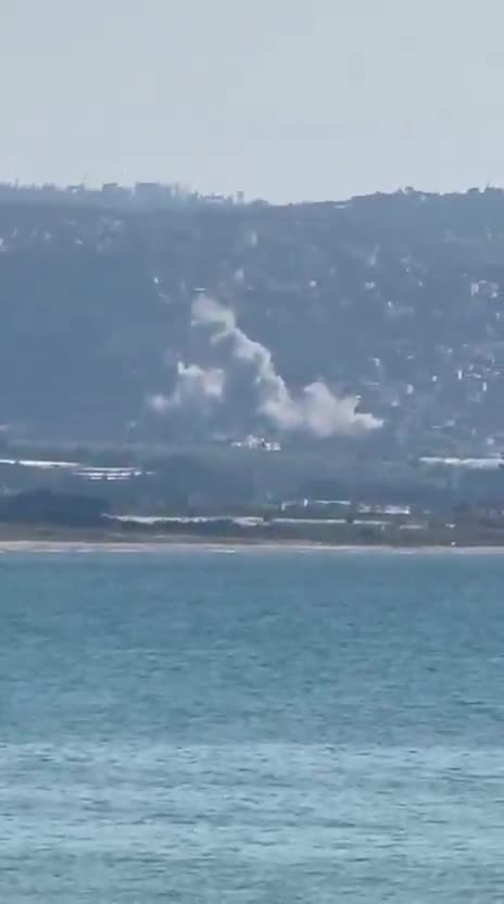 An Israeli airstrike targeted the town of Al-Mansouri.