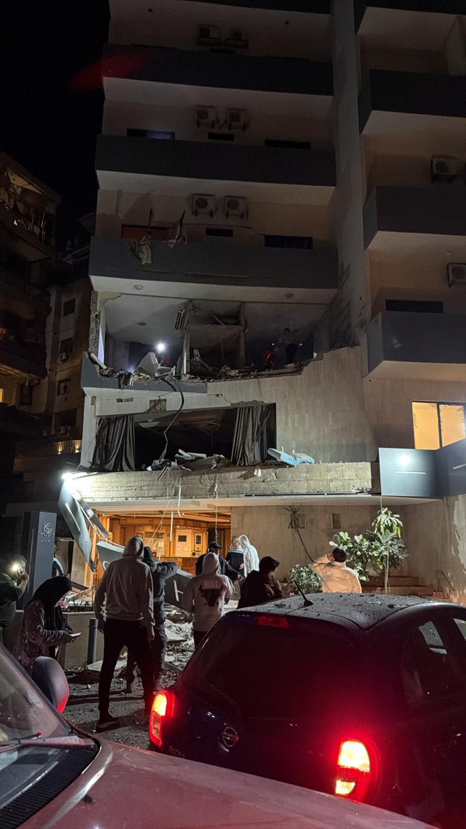 Israeli strike targeting the “Comfort Hotel” in Hazmieh, Lebanon, about 700 m from the Lebanese Presidential Palace, in a predominantly Christian area