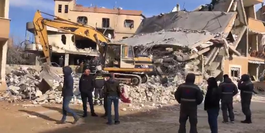 Israeli airstrike on a building located in the Al-Asira neighborhood of Baalbek, Beqaa Valley, Lebanon, 34.013569, 36.221640. The scene from the target location in Baalbek last night.