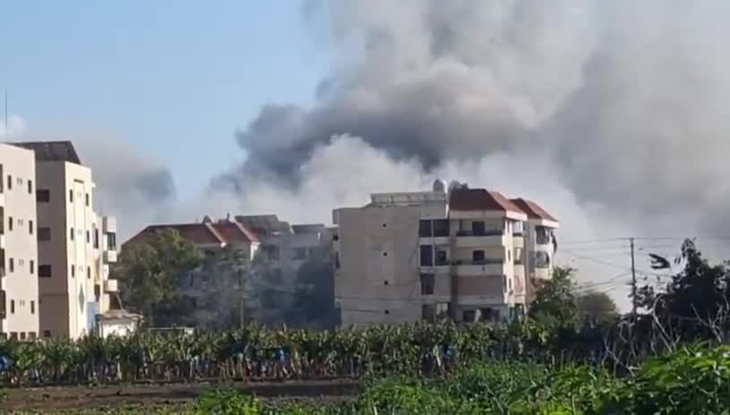 Israeli airstrike targeting the Ma'rakah intersection in Tyre