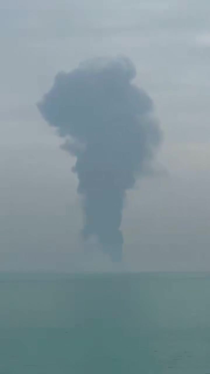 Reports of a major explosion near the Iranian port city of Bandar Abbas this morning