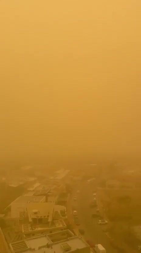 Stormy weather in the south: Sandstorms in the Negev, the sky turned orange in Ashdod