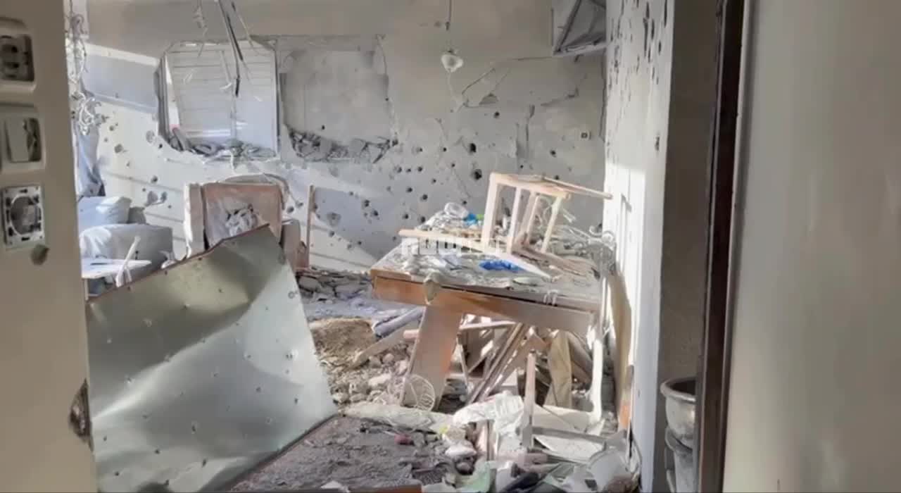 The apartment in Ramat Gan where the couple was found lifeless as a result of the fatal missile strike last night