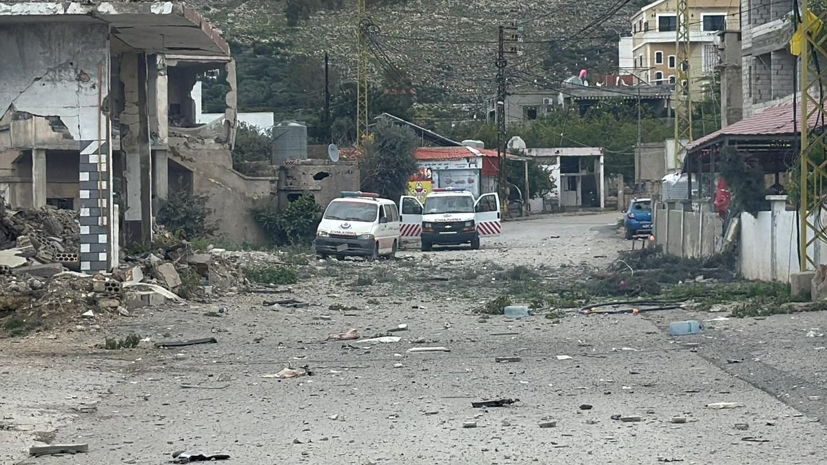 The airstrike a short while ago targeted the health authority center in the town of Al-Mansouri, resulting in casualties.