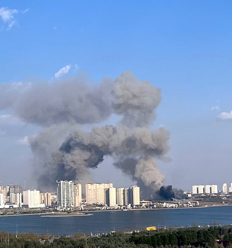 According to messages received from citizens, locations in the east and west of Tehran were targeted at around 5:00 PM. Photo received from 'Chitgar Lake', 5:06 PM, Wednesday, April 12, Iran Tehran