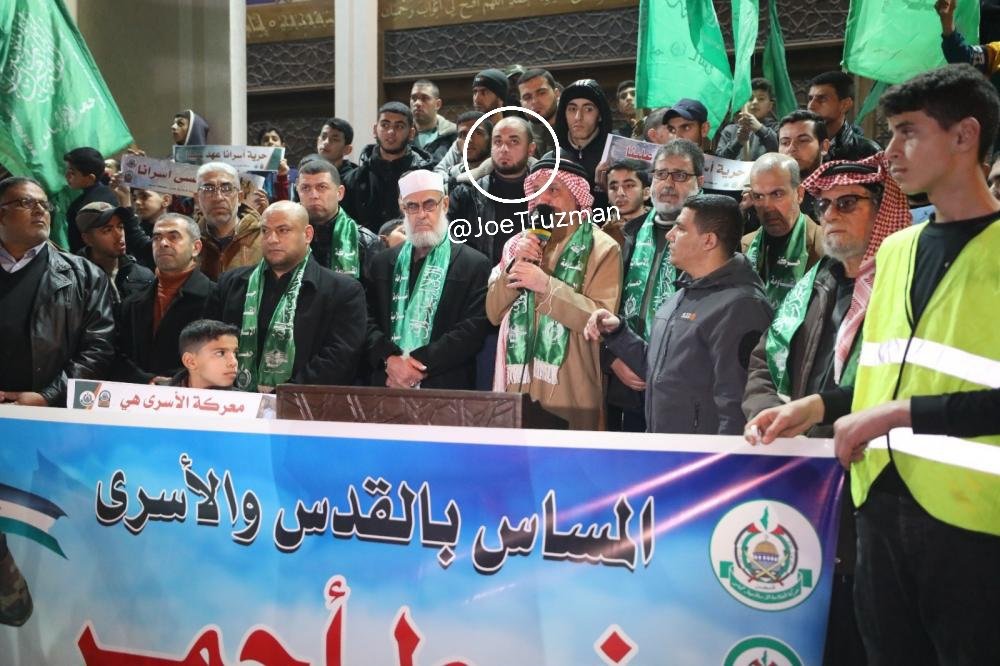 The anti-Hamas militia, the Free Homeland Forces, led by Shawqi Abu Nasira, claimed responsibility for killing five Hamas members in al-Maghazi. Among those killed was alleged Hamas commander Musa al-Aydi. There are reports that al-Aydi and his entourage were killed in school