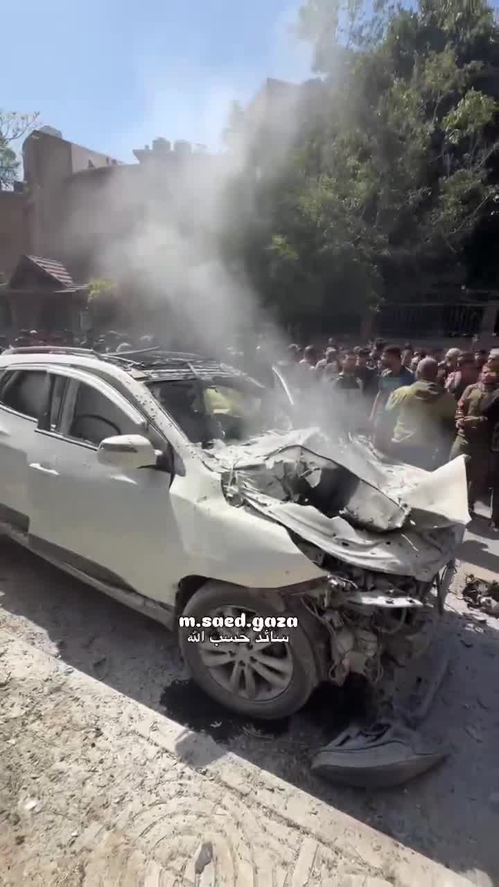 Three dead and several wounded in an airstrike targeting a vehicle near Haider roundabout, west of Gaza City.