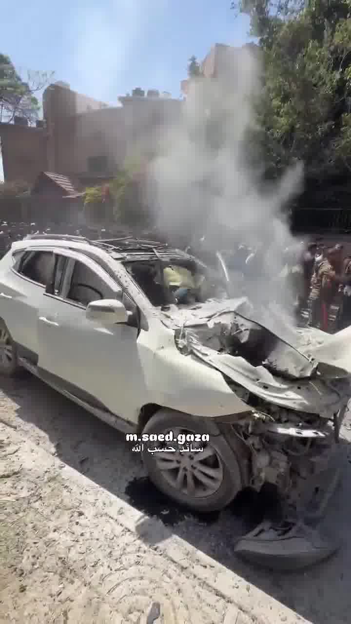 Three dead and several wounded in an airstrike targeting a vehicle near Haider roundabout, west of Gaza City.