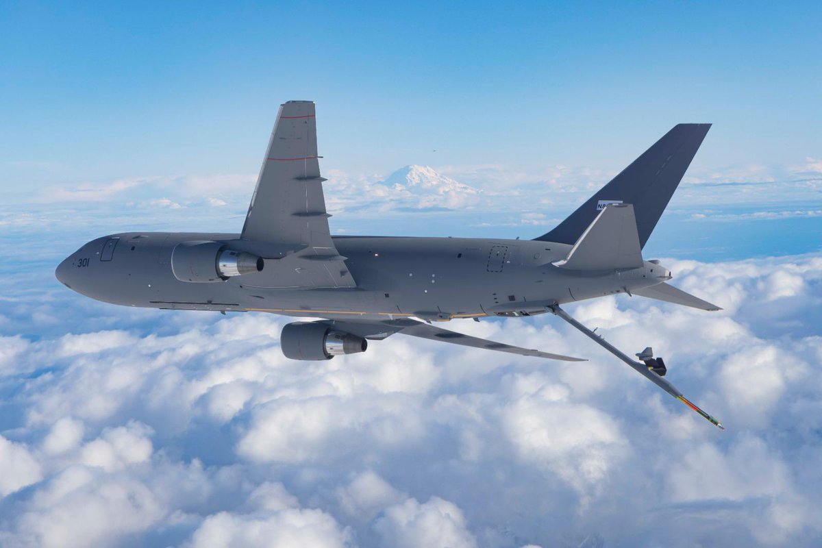 أعلنت وزارة الدفاع الإسرائيلية أن أول طائرة تزويد بالوقود من طراز بوينغ KC-46، والتي تحمل اسم جدعون، أكملت بنجاح رحلتها التجريبية الأولى في الولايات المتحدة، ومن المتوقع تسليمها إلى سلاح الجو الإسرائيلي في غضون شهر تقريبًا. وتُعد هذه الطائرة الأولى من بين ست طائرات يجري اقتناؤها كجزء من برنامج أوسع لتعزيز قوة الجيش الإسرائيلي، وسيتم تزويدها بأنظمة إسرائيلية لتوسيع نطاق عمليات سلاح الجو ودعم التفوق الجوي المستدام في مسارح عمليات متعددة.
