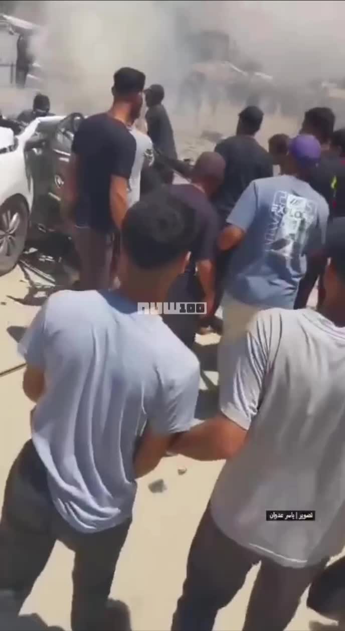 Reports in the Gaza Strip: Several killed and injured in a vehicle attack in Mawasi, Khan Yunis.