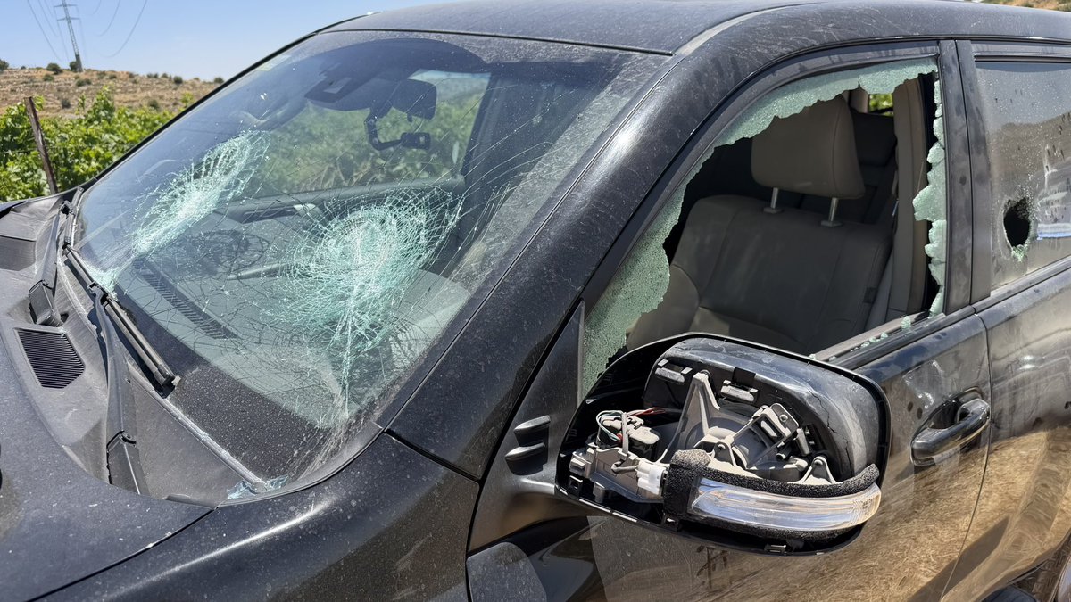 CNN: While reporting from Halhul today in the occupied West Bank, Israeli settlers severely damaged our vehicle and those of several Palestinians, smashing windows & puncturing tires. Thankfully, no one was in the vehicles. We won't be deterred from continuing to report on this story