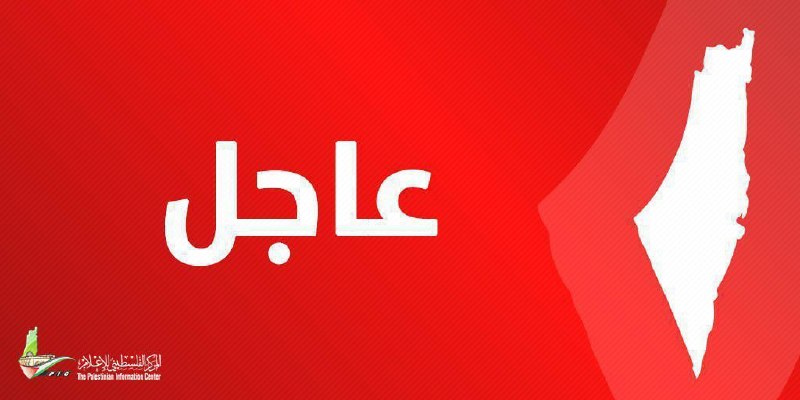 Vehicles launch explosive devices simultaneously with heavy gunfire east of Salah al-Din in Khan Yunis, southern Gaza Strip