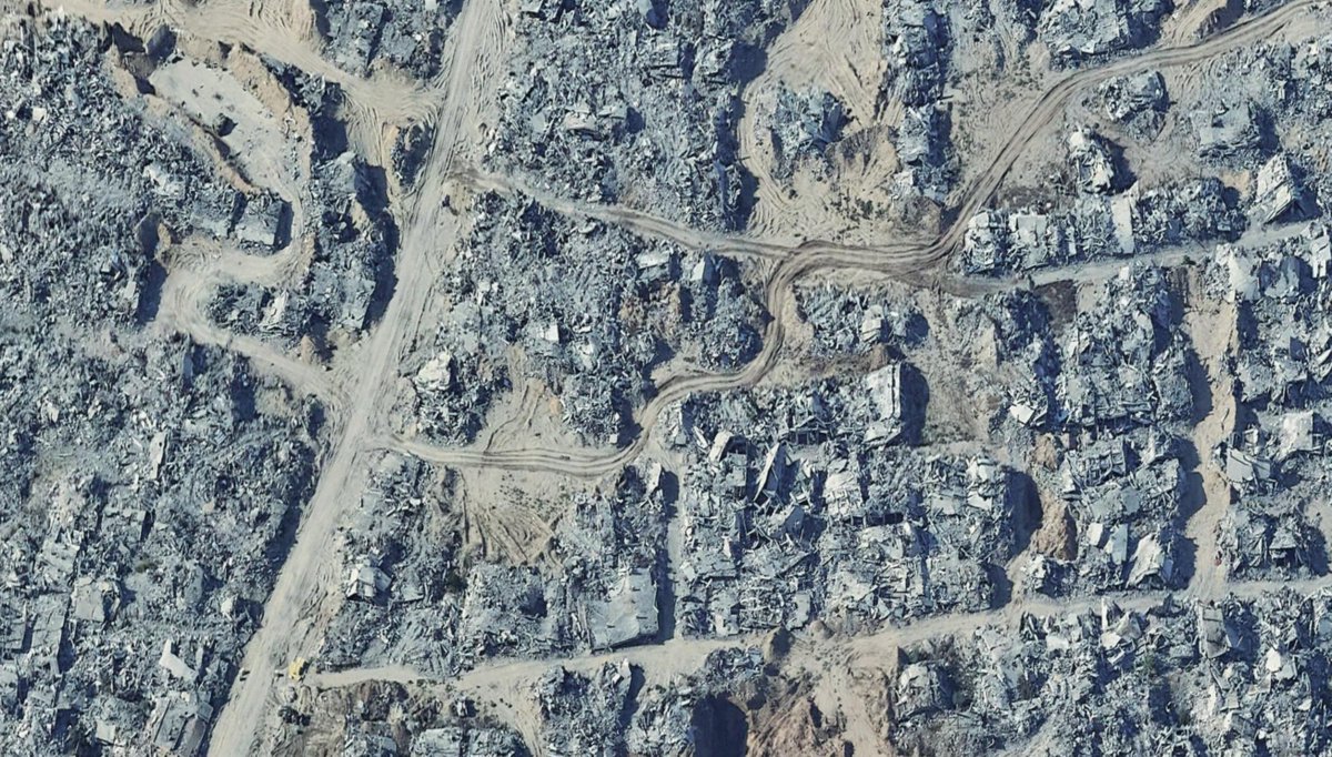 Google a ajouté de nouvelles images satellite haute résolution, datant d'au début de 2026, couvrant la majeure partie du sud de Gaza. Une superficie totale de 235 km² (99 km² en janvier et 137 km² en février).